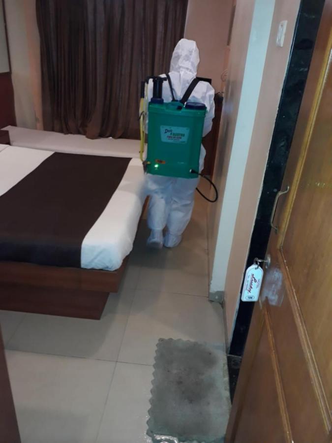 Lucky Hotel Goregaon Bombay Extérieur photo