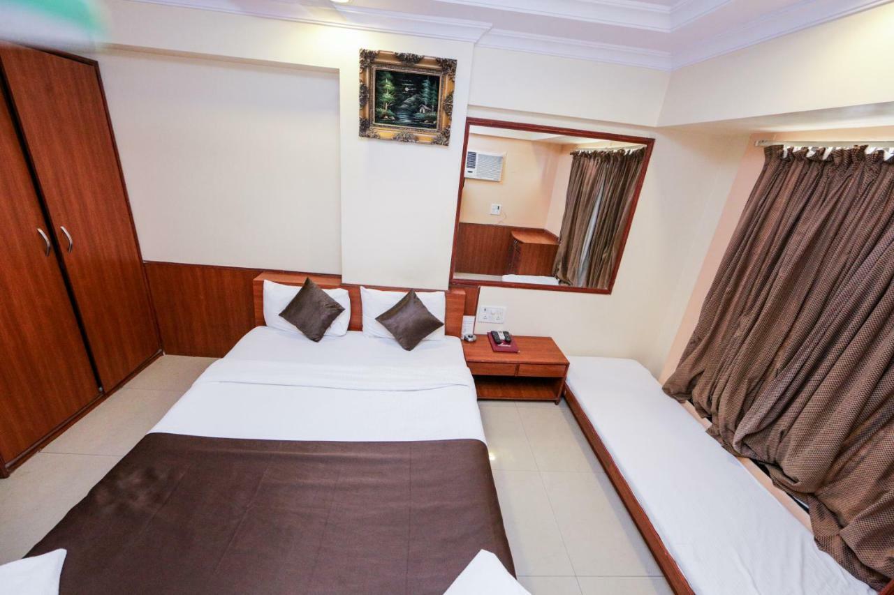Lucky Hotel Goregaon Bombay Extérieur photo
