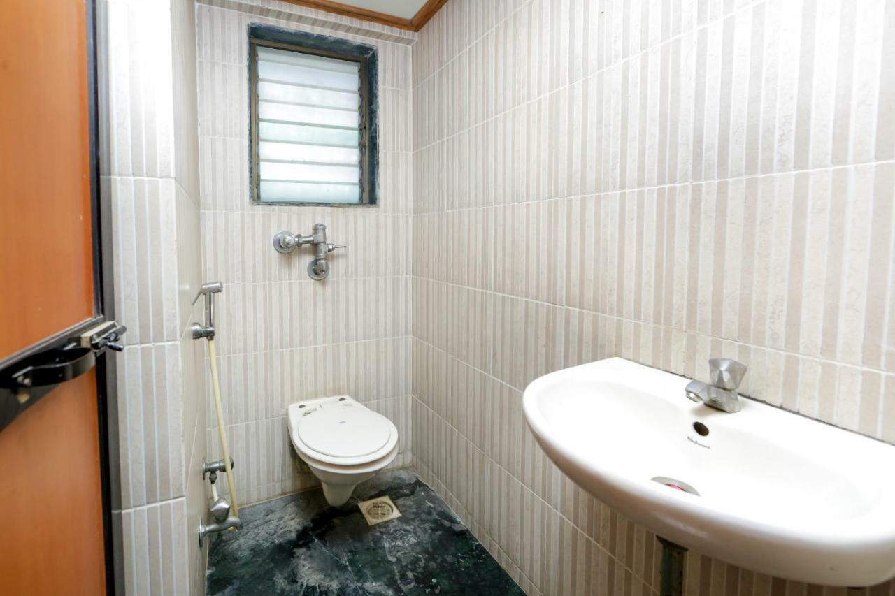 Lucky Hotel Goregaon Bombay Extérieur photo