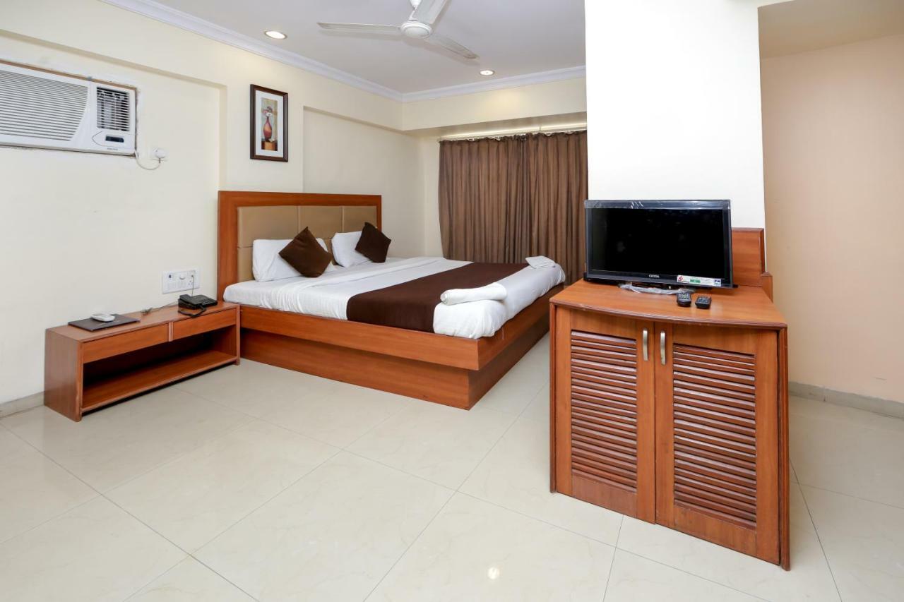 Lucky Hotel Goregaon Bombay Extérieur photo
