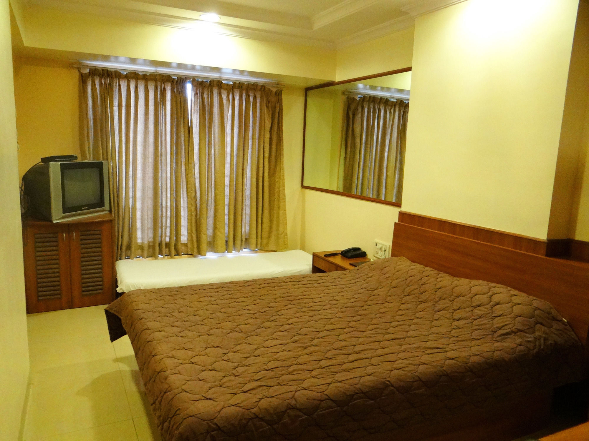Lucky Hotel Goregaon Bombay Extérieur photo